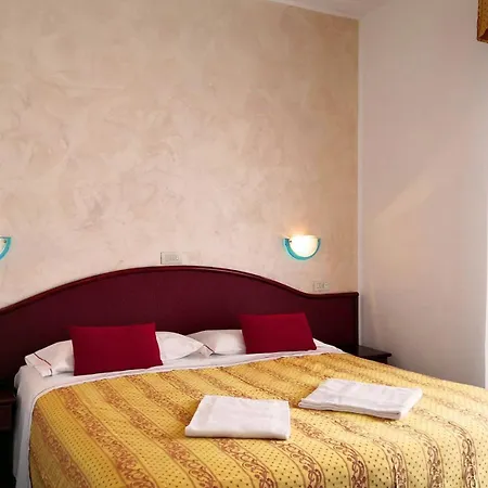 Vittoria 4* Riccione