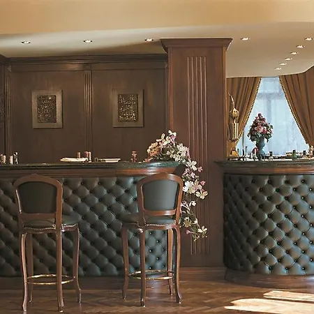 Hotell Vittoria 4*