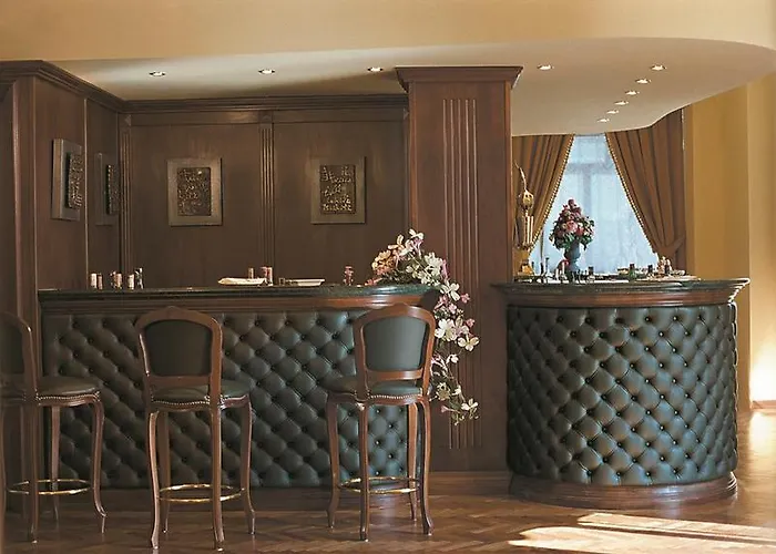 Отель Vittoria 4*