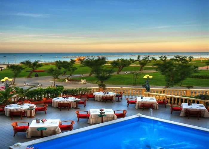 Vittoria 4* Riccione