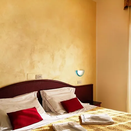 Vittoria Hotel 4*