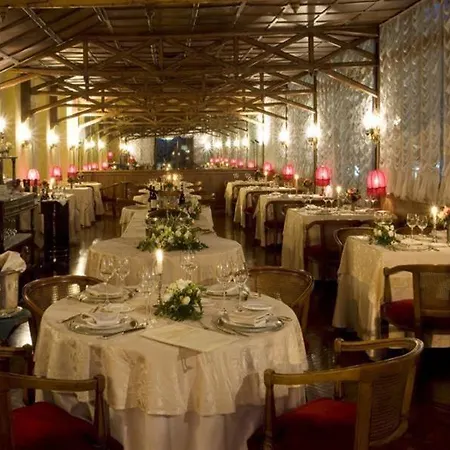 Vittoria Hotel