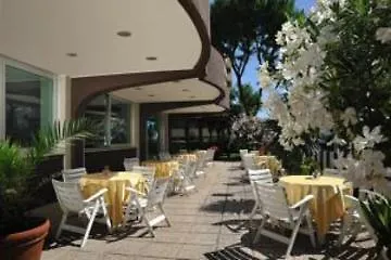 Vittoria 4*