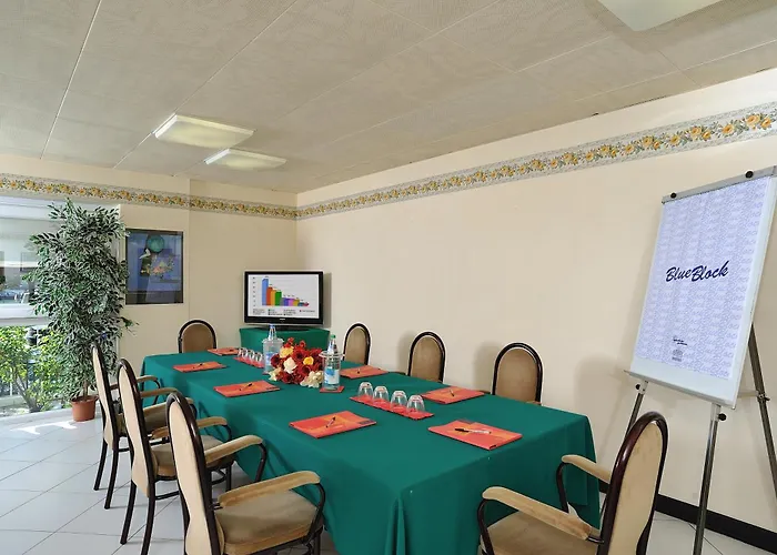 호텔 Vittoria 리치오네