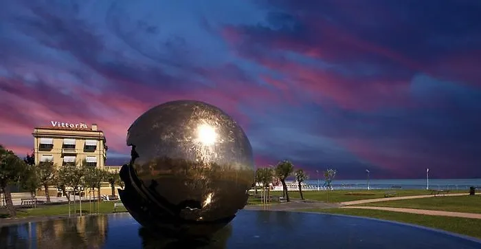 Vittoria 호텔 리치오네